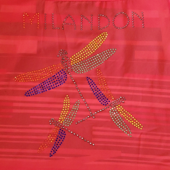 MILANDON red rhinestone stud dragonfly graphic short sleeve top Lrg. - Picture 9 of 10